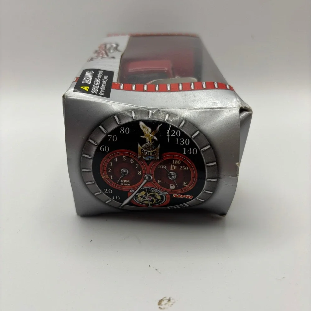 Road Signature Yat Ming 1948 Ford F-1 Pickup 1:43 Diecast Collector's Edition